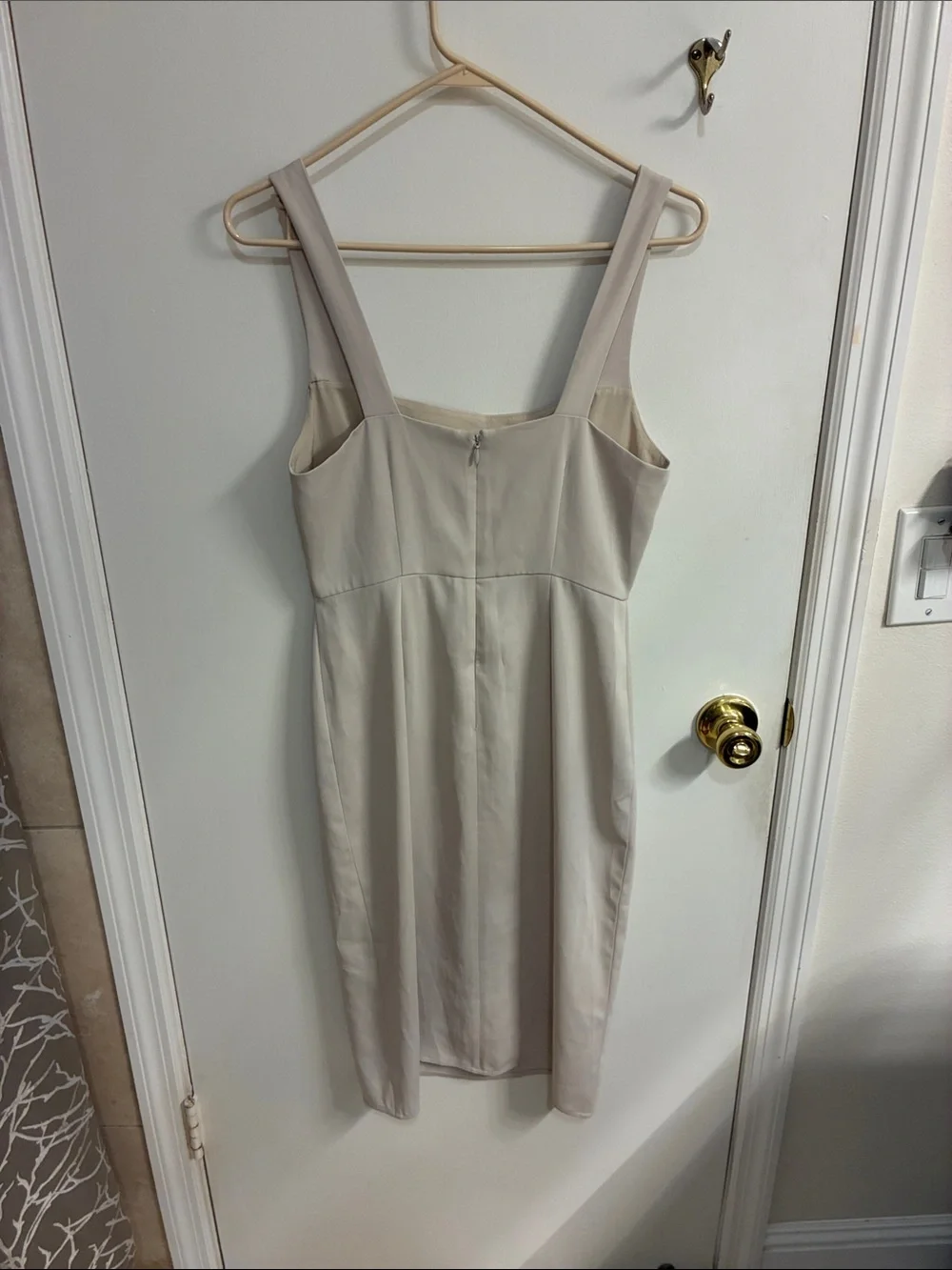 Babaton by Aritzia Square-Neck Cream Midi Dress with Side Slit Sz 2 - Picture 7 of 9